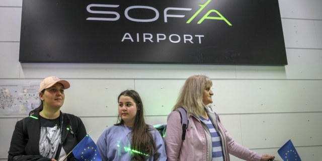 Επιβάτες στο αεροδρόμιο της Σόφιας