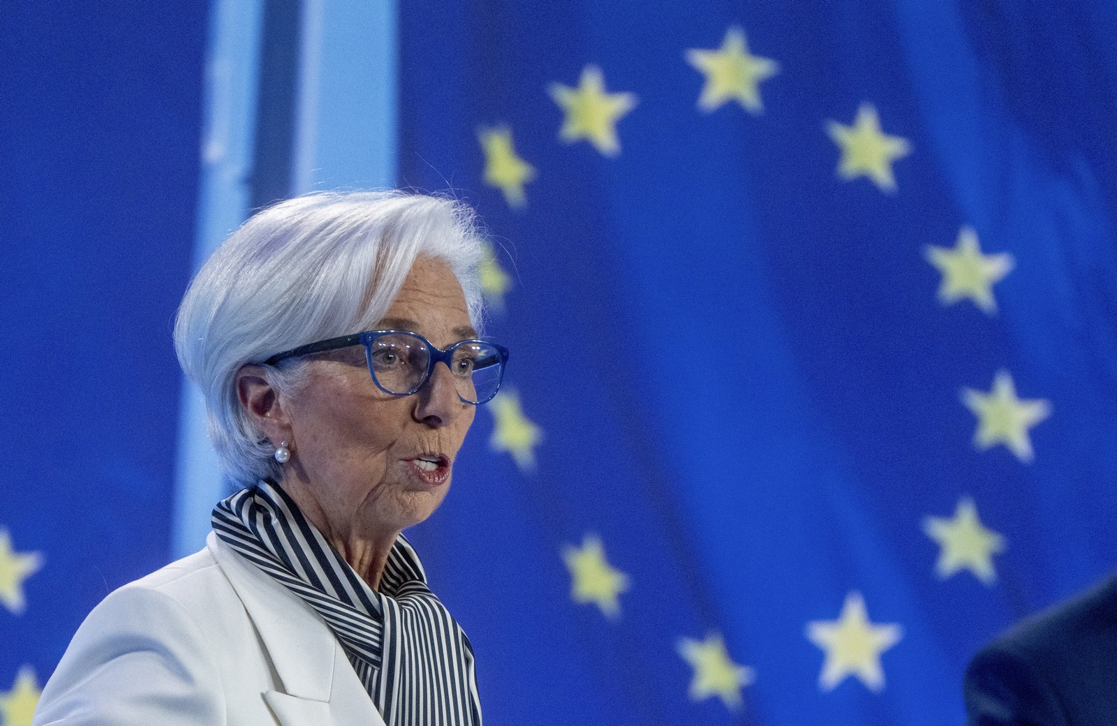 ΤτΕ: Τα επιτόκια της ΕΚΤ σε τροχιά ανόδου, επιτάχυνση του πληθωρισμού τον Σεπτέμβριο