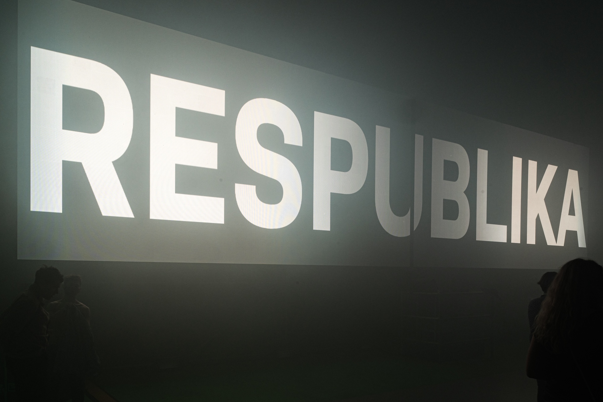 Lukasz Twarkowski, Respublika