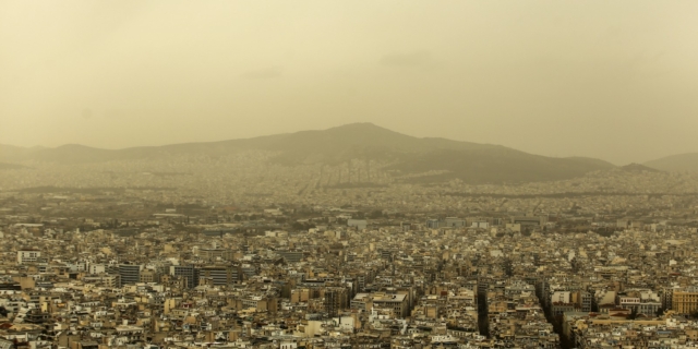 Αφρικανική σκόνη στην Αττική (φωτογραφία αρχείου)