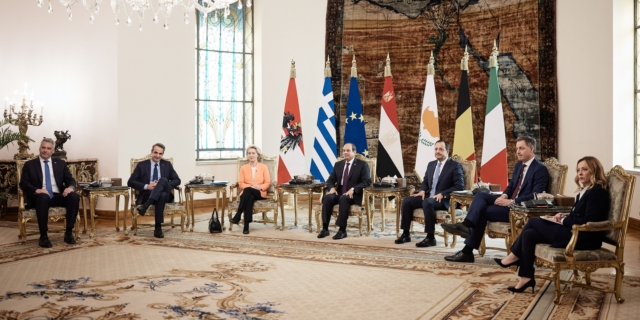 Επίσκεψη του Πρωθυπουργού Κυριάκου Μητσοτάκη στο Κάιρο από κοινού με την Πρόεδρο της Κομισιόν Ούρσουλα φον ντερ Λάιεν, τους πρωθυπουργούς της Ιταλίας Τζιόρτζια Μελόνι, του Βελγίου Αλεξάντερ ντε Κρο και τον καγκελάριο της Αυστρίας Καρλ Νεχάμερ, Κυριακή 17 Μαρτίου 2024.