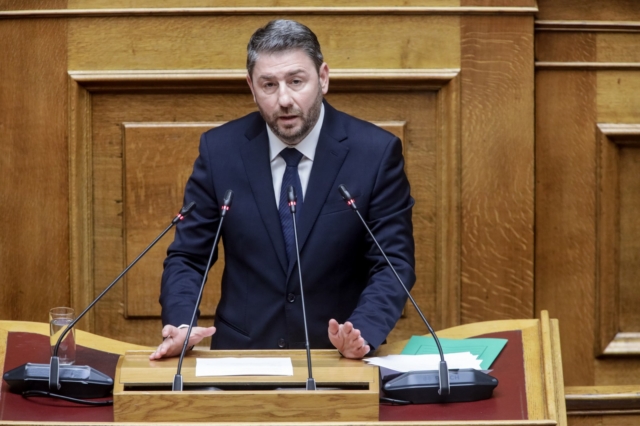 O Νίκος Ανδρουλάκης στο βήμα της Βουλής