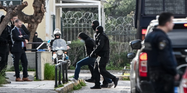 Απολογία στον ανακριτή των κατηγορου μένων για την υπόθεση της οργάνωσης "Σύμπραξη Εκδίκησης"
