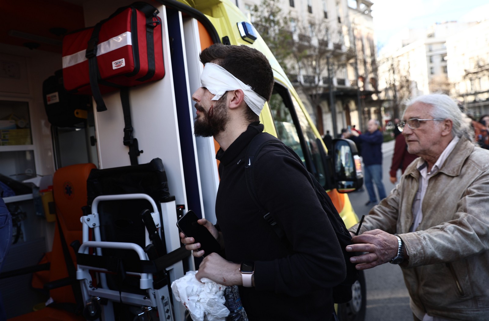 Επεισόδια στο πανελλαδικό πανεκπαιδευτικό συλλαλητήριο - 8 τραυματίες διαδηλωτές