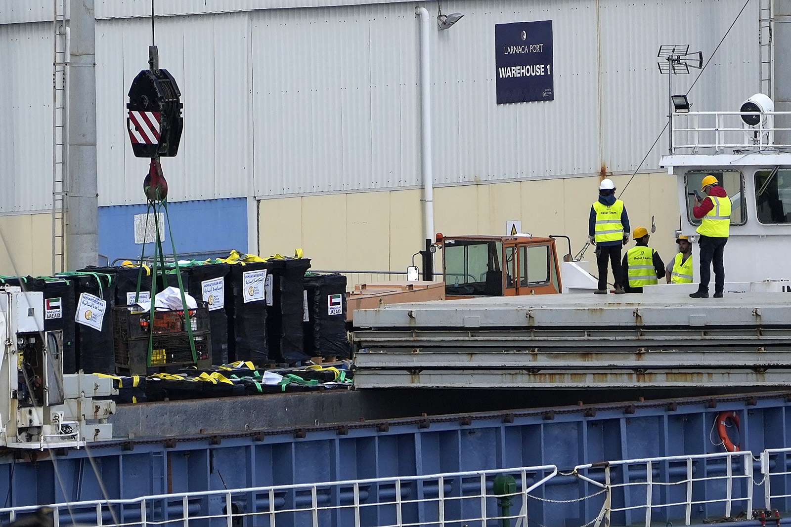 Παλέτες με ανθρωπιστική βοήθεια έφτασε στη Γάζα