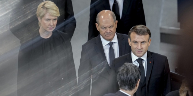 Εμανουέλ Μακρόν και Όλαφ Σολτς