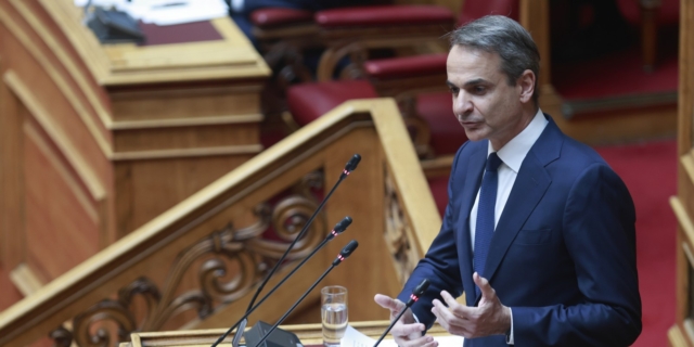 Ο Κυριάκος Μητσοτάκης στο βήμα της Βουλής
