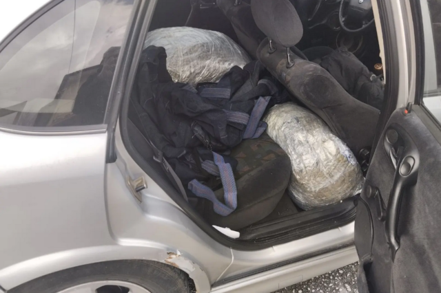 Ηγουμενίτσα: Εντοπίστηκαν σε μπλόκο 100 κιλά κάνναβης – Η επεισοδιακή καταδίωξη