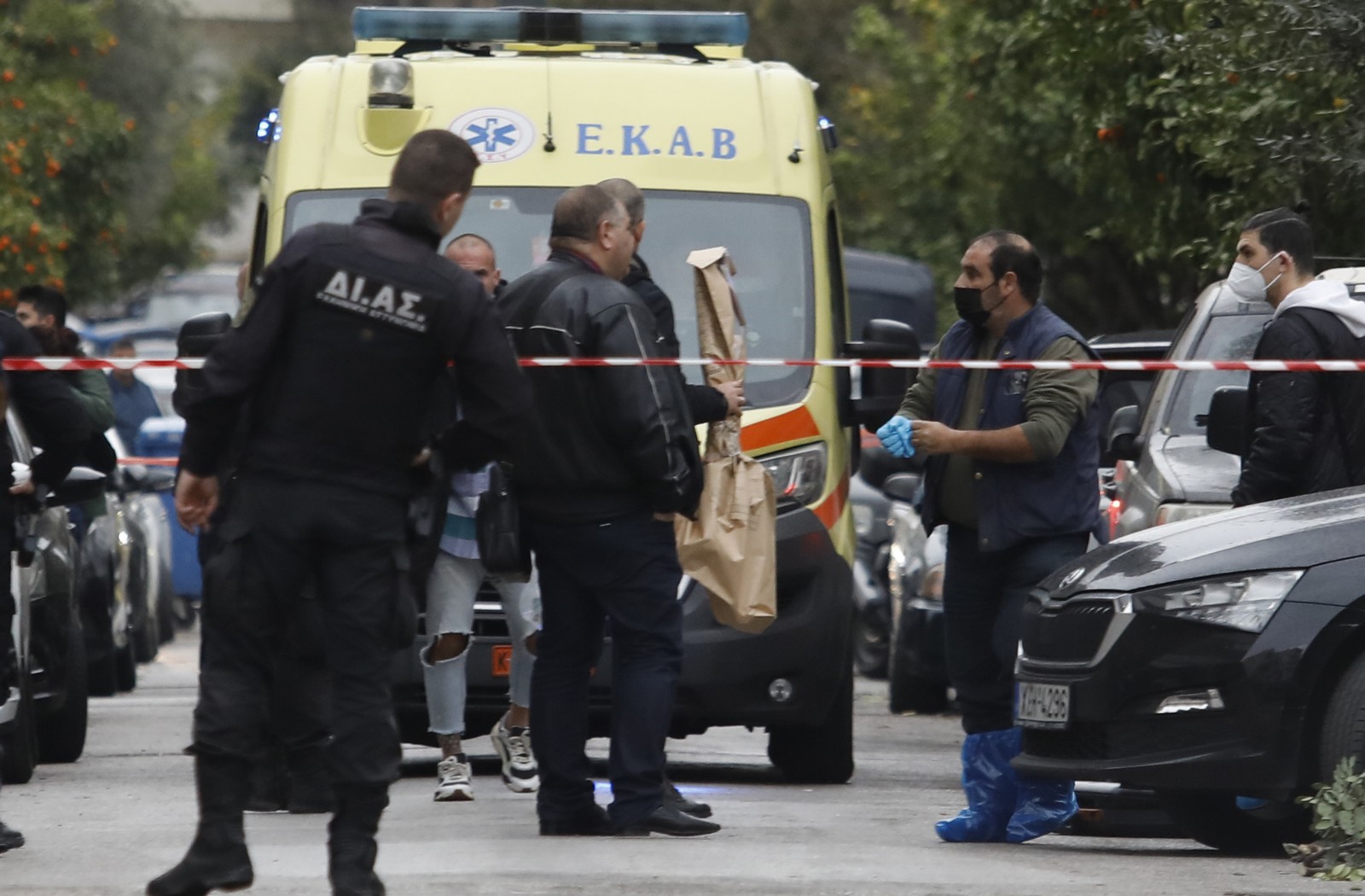 Έγκλημα στη Νίκαια: Πεθερός σκότωσε τον γαμπρό του κι αυτοκτόνησε