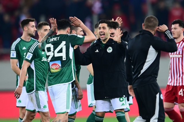 Ολυμπιακός – Παναθηναϊκός 1-3: Ιωαννίδης και Μπακασέτας έβαλαν τους πράσινους γερά στη διεκδίκηση του τίτλου