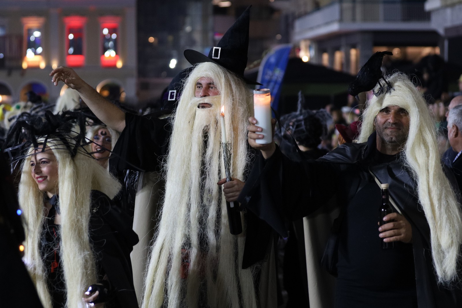 Πατρινό καρναβάλι, Nυχτερινή παρέλαση