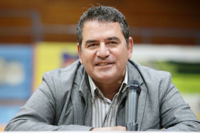 Κώστας Ρούπτσος