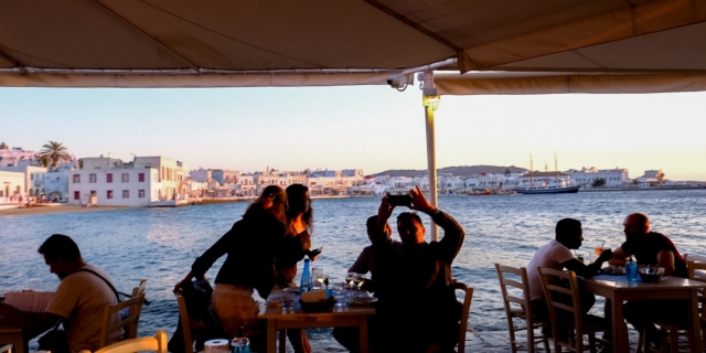 Τουριστικά μαγαζιά