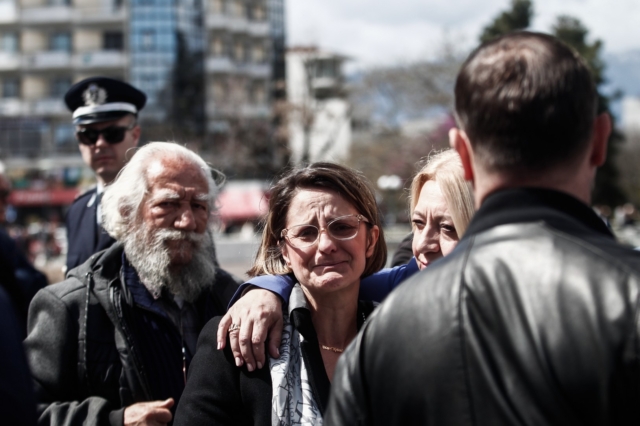 Ένταση στην παρέλαση στα Τρίκαλα με την οικογένεια Πλακιά να καταγγέλλει έλλειψη σεβασμού