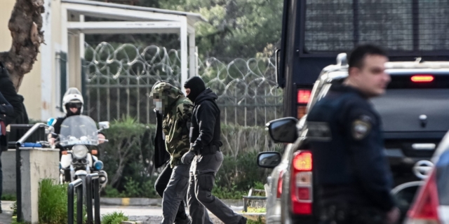 Στον ανακριτή οι συλληφθέντες για συμμετοχή στην οργάνωση "Σύμπραξη Εκδίκησης"
