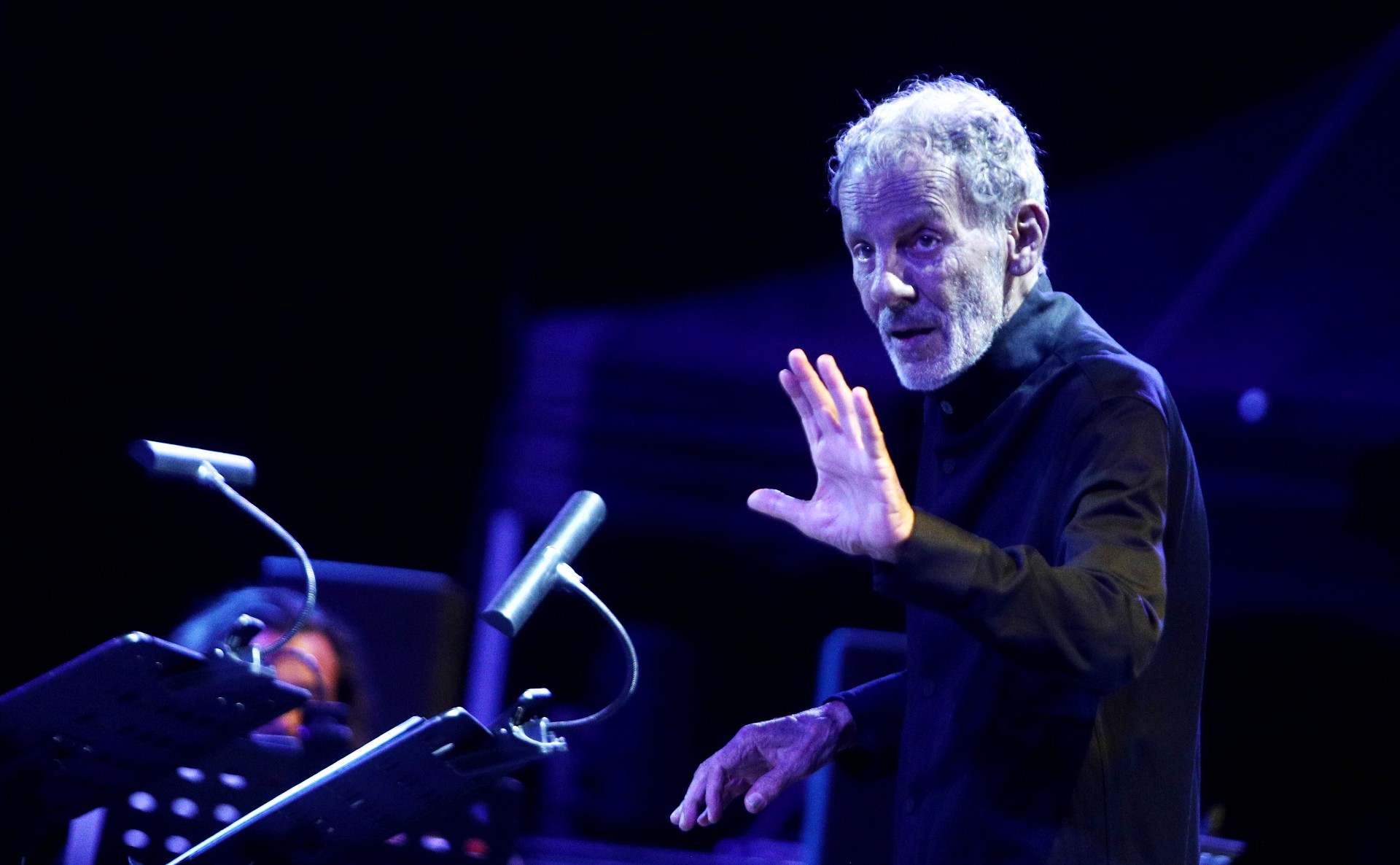 Ο Σταύρος Ξαρχάκος