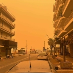 Η αφρικανική σκόνη "πνίγει" όλη την Ελλάδα - Απίστευτες εικόνες