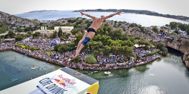 7 κορυφαίοι αθλητές του Red Bull Cliff Diving μας μιλούν για τις ξεχωριστές εμπειρίες τους