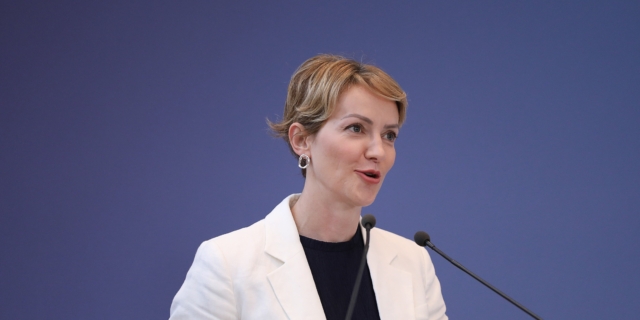 Σδούκου: Σε τέσσερις άξονες η ανάπτυξης της εξορυκτικής βιομηχανίας