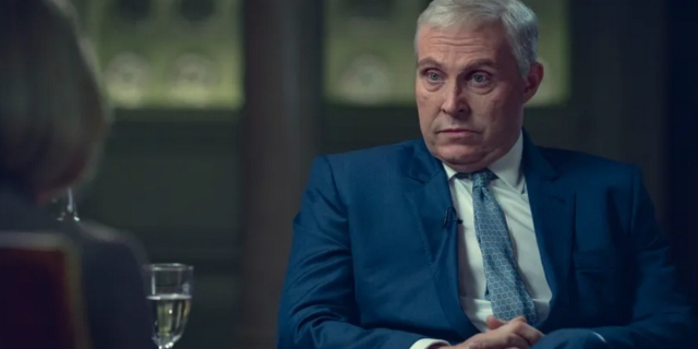 H αχρείαστη στιγμή του Scoop είναι κυριολεκτικά η αλήθεια γυμνή