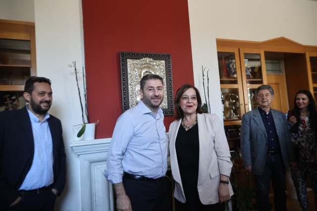 Συνάντηση Προέδρου του ΠΑΣΟΚ-Κινήματος Aλλαγής Νίκου Ανδρουλάκη με τη δήμαρχο Καλαμαριάς Χρύσα Αράπογλου