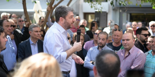 Ο Νίκος Ανδρουλάκης στα Μέγαρα