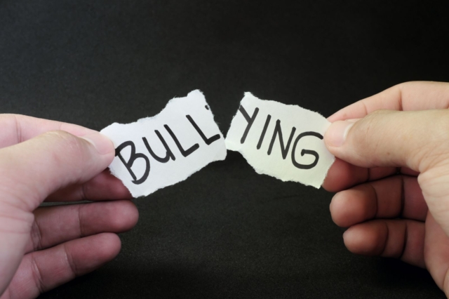 Μέτρα Υπ. Παιδείας: Ποιος ασκεί bullying σε ποιον;