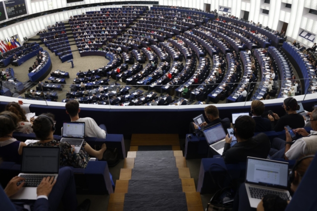 Μεταναστευτικό: Ψηφίζεται το νέο σύμφωνο στο Ευρωπαϊκό Κοινοβούλιο – LIVE ΕΙΚΟΝΑ