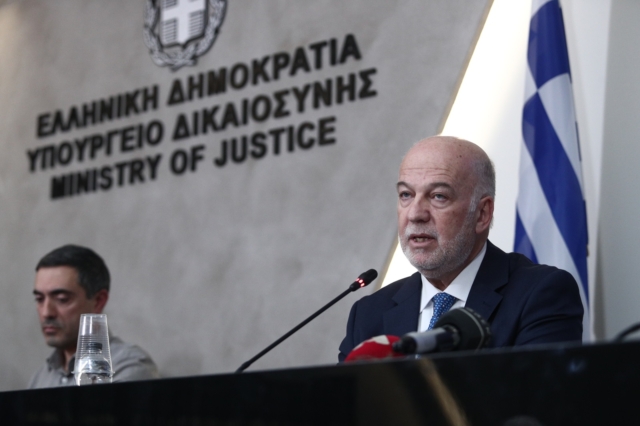 O Υπουργός Δικαιοσύνης, Γιώργος Φλωρίδης