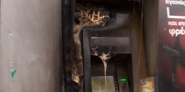 Σεπόλια: Εμπρηστική επίθεση σε σούπερ μάρκετ – Καταστράφηκε ATM