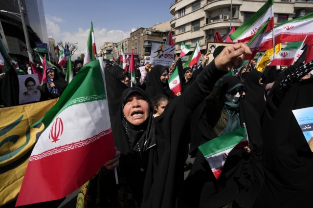 Διαδηλώσεις στο Ιράν για τις συγκρούσεις στη Μέση Ανατολή