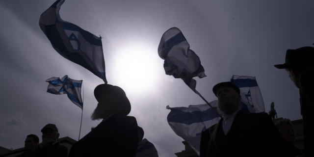 Σε αδιέξοδο το πολεμικό υπουργικό συμβούλιο του Ισραήλ για την απάντηση στο Ιράν