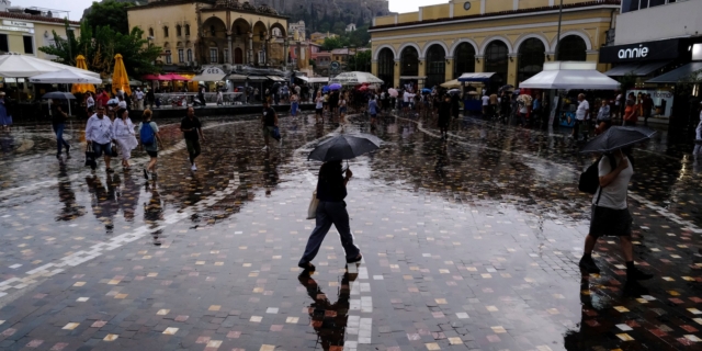 Καιρός: Τι είναι ο πολικός αεροχείμαρρος που φέρνει “βουτιά” στη θερμοκρασία – Πού θα χιονίσει 