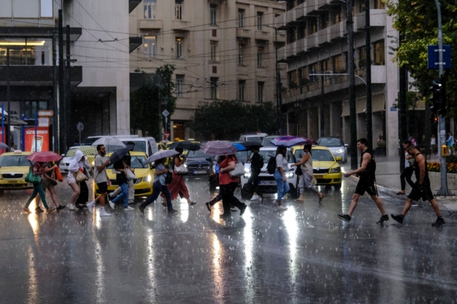 Έκτακτο δελτίο επιδείνωσης καιρού – Έρχονται καταιγίδες, κεραυνοί και χαλάζι