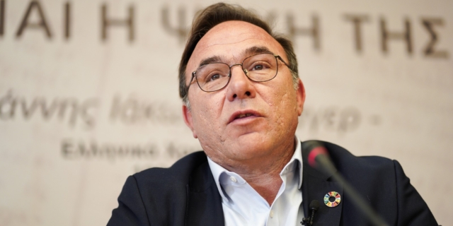 Ο Πέτρος Κόκκαλης