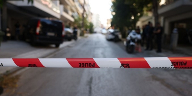 Γυναικοκτονία στη Σίνδο: Σκότωσε τη σύζυγό του και πήδηξε από το μπαλκόνι