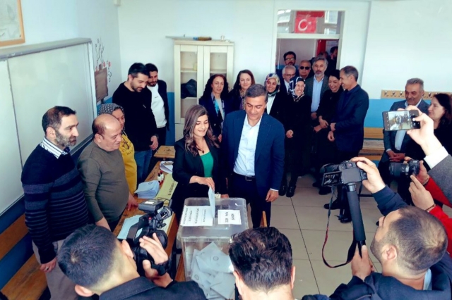Τουρκία: Ακύρωσαν νίκη υποψηφίου δημάρχου που ανήκει στο φιλοκουρδικό κόμμα