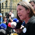 Απογοητευμένη η μητέρα του Ιάσονα: "Δεν υπάρχει η ελληνική δικαιοσύνη"