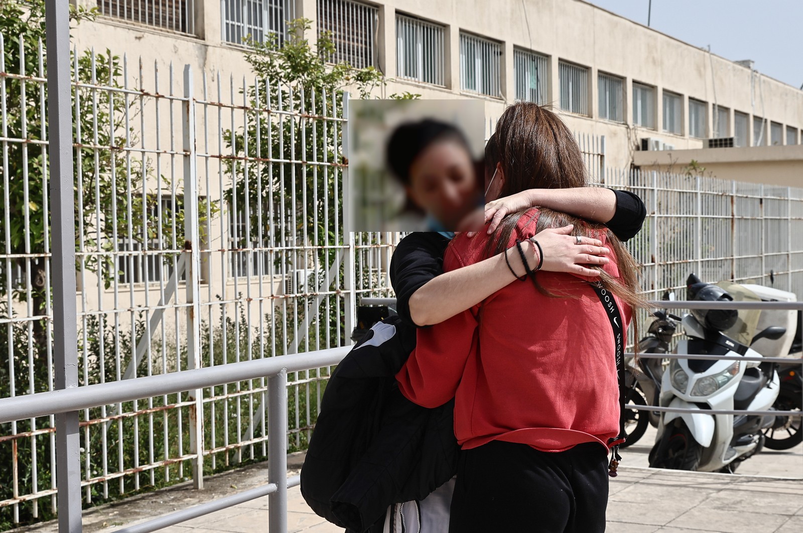 Αποφυλακίστηκε η μητέρα της 12χρονης στον Κολωνό