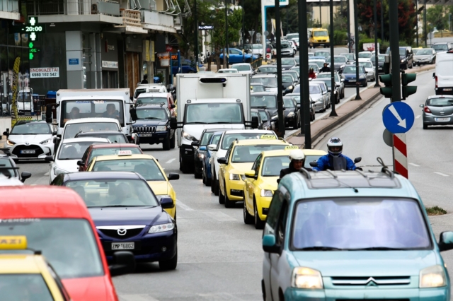 Κίνηση στους δρόμους της Αττικής