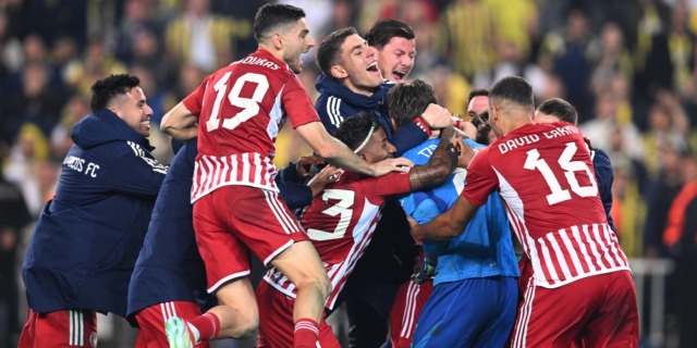 Conference League: Ιστορική πρόκριση-θρίλερ του Ολυμπιακού στους “4”