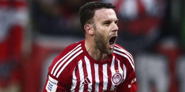 Ολυμπιακός – ΠΑΟΚ 2-1: Το ντέρμπι βάφτηκε ερυθρόλευκο, ζωντανός στη μάχη του τίτλου