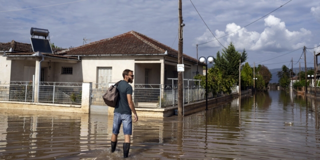 Πλημμύρες στον Βόλο από την κακοκαιρία Daniel