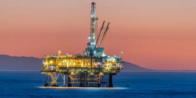 Πέφτουν υπογραφές με Chevron για έρευνες σε Πελοπόννησο και Κρήτη