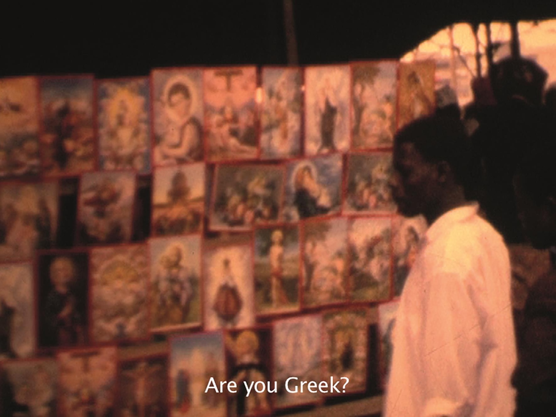  Penny SiopisObscure White Messenger, 2010 Μονοκάναλο ψηφιακό βίντεο, 15΄ 7΄΄ Συλλογή της καλλιτέχνιδας Φωτογραφία: Ευγενική παραχώρηση της καλλιτέχνιδας