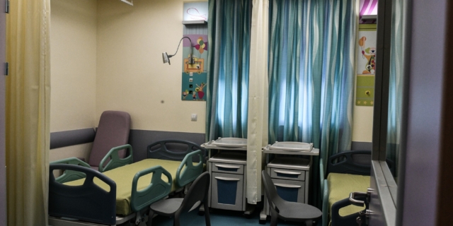 Θάλαμος ασθενών στο Νοσοκομείο Παίδων «Αγλαΐα Κυριακού»
