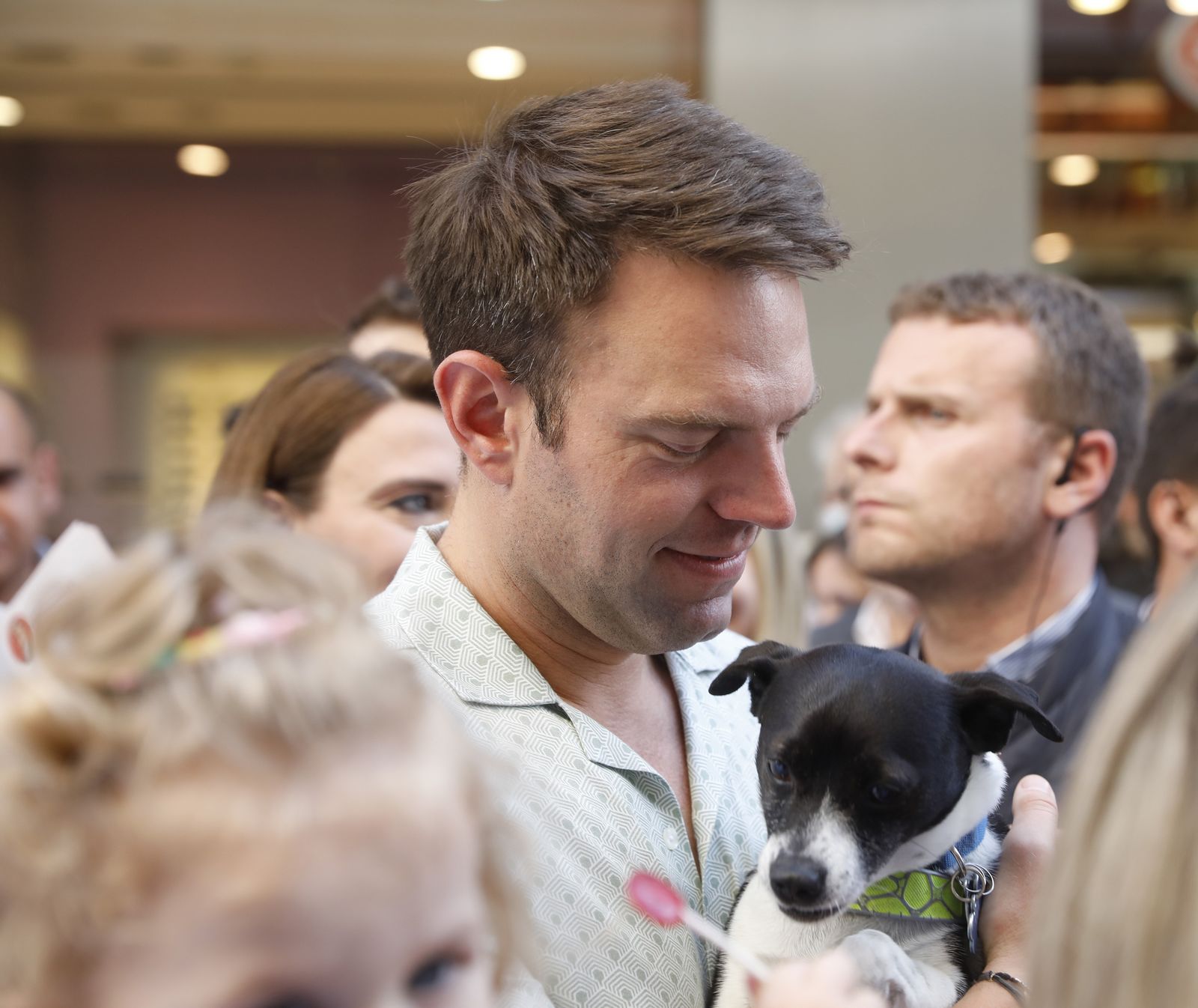 Περιοδεία του Στέφανου Κασσελάκη στον Πειραιά