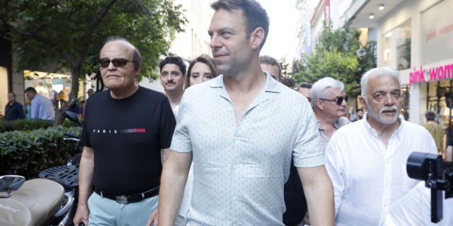 Περιοδεία του Στέφανου Κασσελάκη στον Πειραιά
