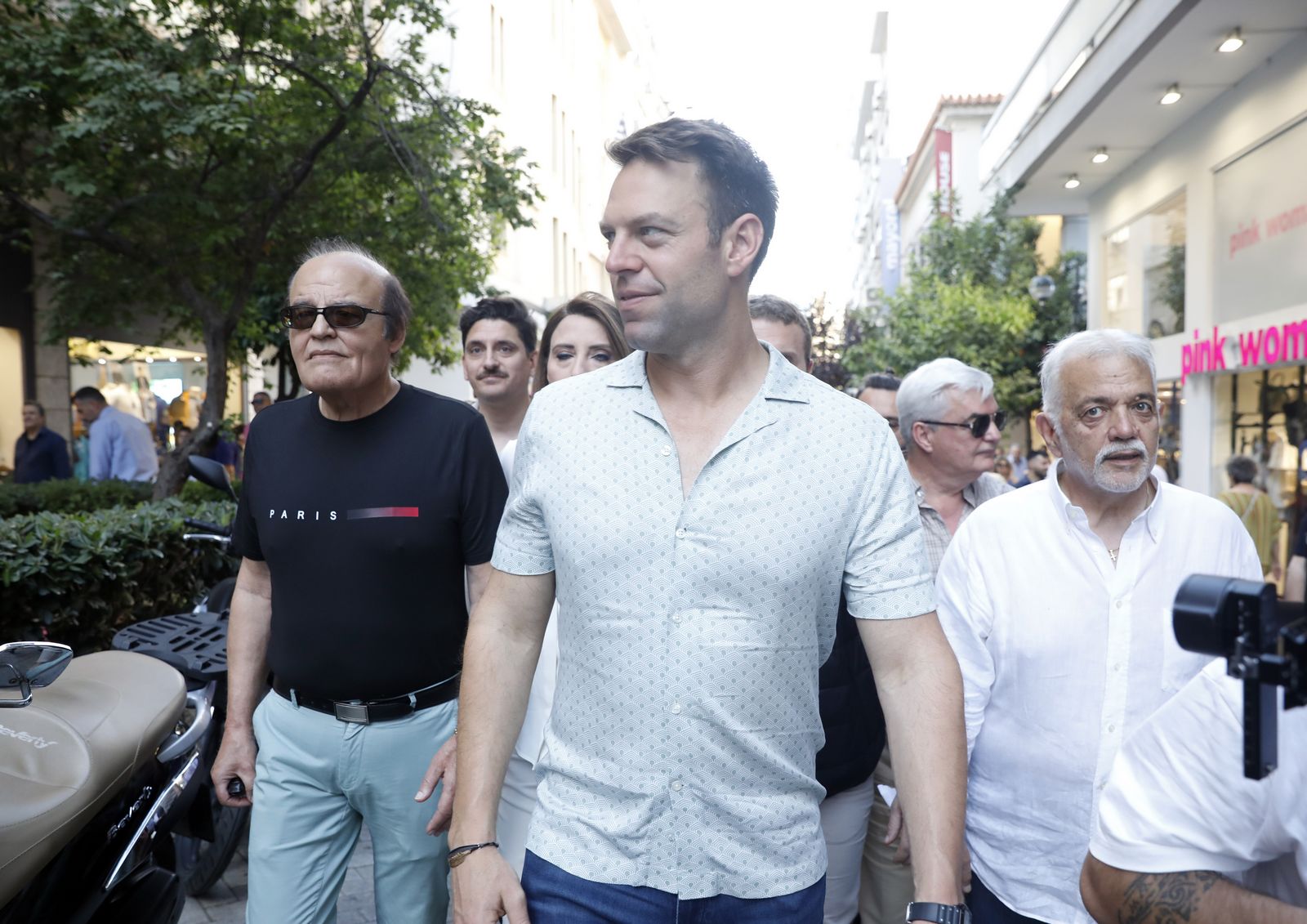 Περιοδεία του Στέφανου Κασσελάκη στον Πειραιά