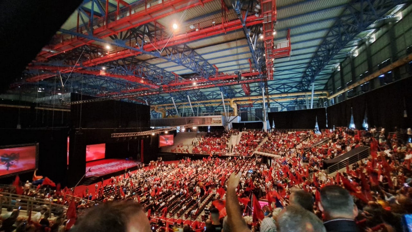 Το Christmas Theatre όπου πραγματοποιείται η ομιλία του Έντι Ράμα